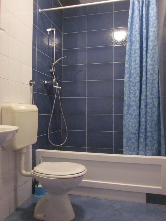 Apartments With A Swimming Pool Pula - 7356 エクステリア 写真